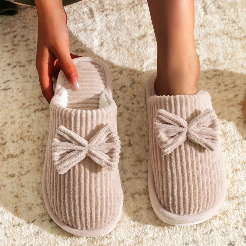 Chaussons en Peluche Côtelée Beige à Nœud