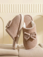 Chaussons en Peluche Côtelée Beige à Nœud