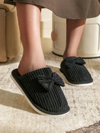 Chaussons en Peluche Côtelée Beige à Nœud