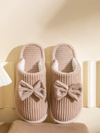 Chaussons en Peluche Côtelée Beige à Nœud